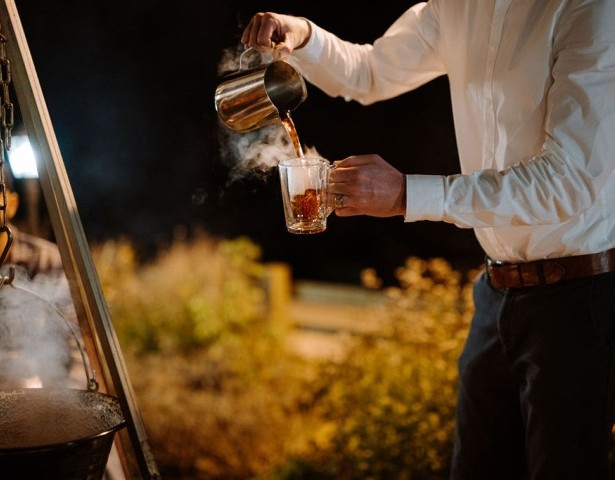 Gästeapéro am Feuer