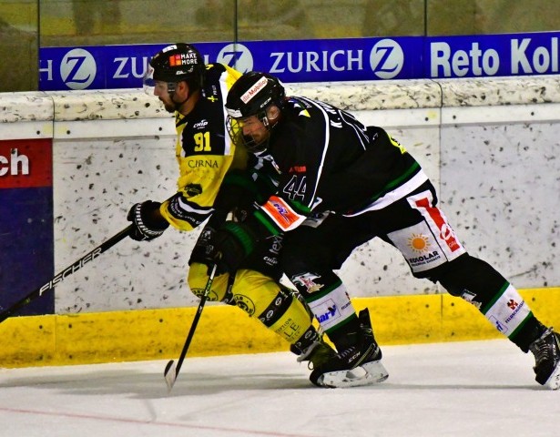 Eishockeymatch: EHC Adelboden vs. HC Düdingen Bulls